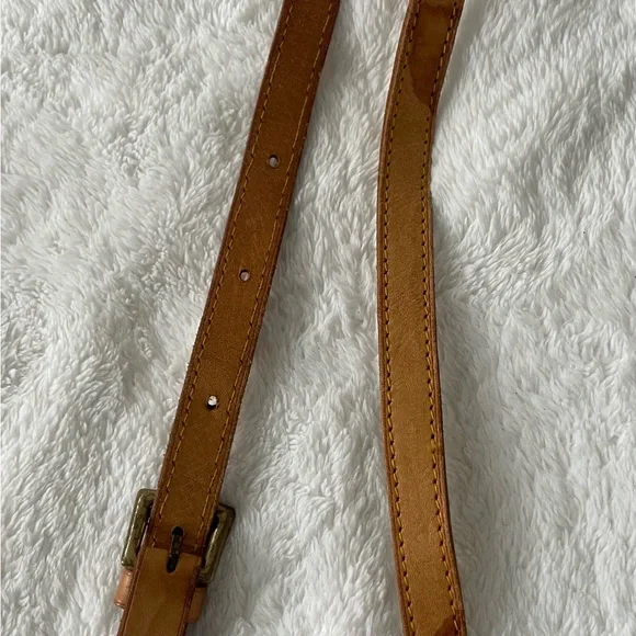 Louis Vuitton
with Tan Leather Strap
Musette Tango Short Shoulder Bag Brown
🤎🤎🤎 - Picture 10 of 13